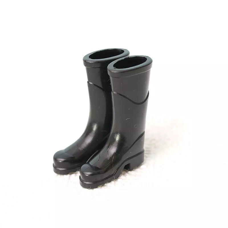 Dollhouse Miniature Rain Boots – 1:12 Scale