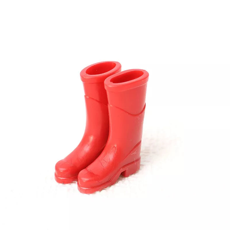 Dollhouse Miniature Rain Boots – 1:12 Scale